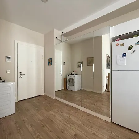 Apartament 1+1 Esyali Havuzlu