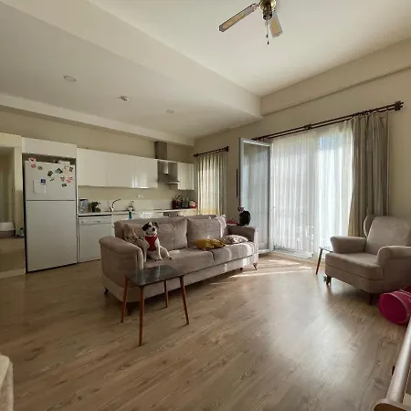 Apartament 1+1 Esyali Havuzlu *